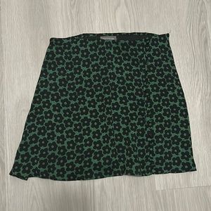 Urban Outfitters Size M flowy skirt - NWOT